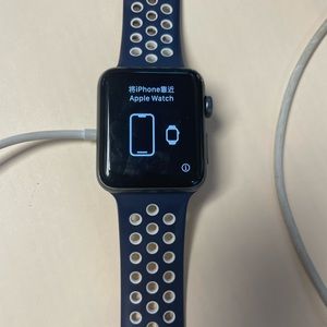 Apple Watch Series 3 42mm aluminum space gray